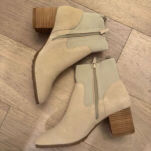 Red and Violet Loaded knit Cuff bootie size 11